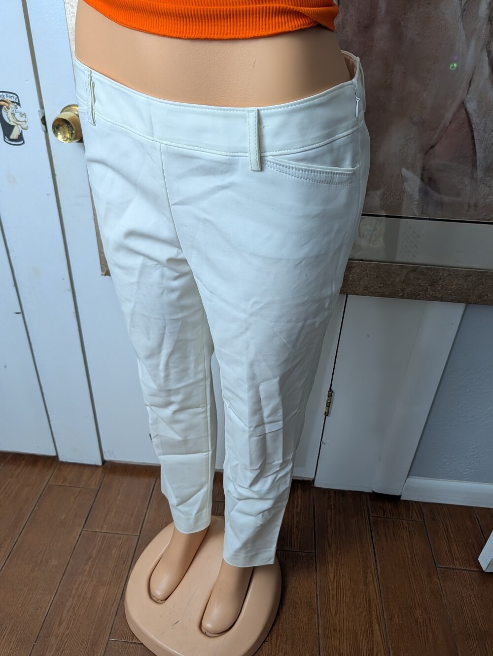 White House Black Market Perfect Form Slim Ankle Pants. Size 8R